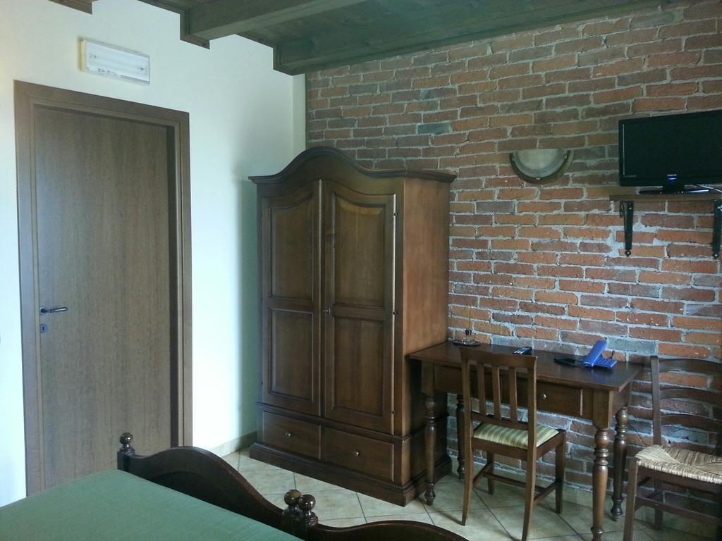 Leinì Agriturismo Cascina Del Peso חדר תמונה